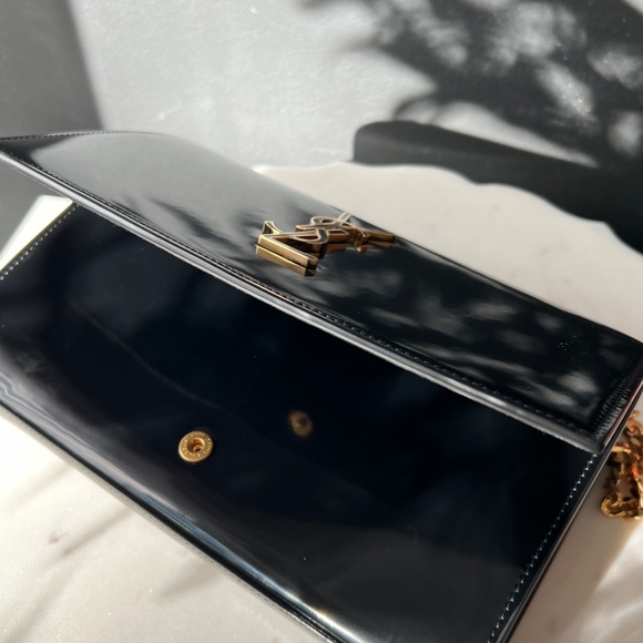 Saint Laurent | Cassandre Glossed Bag - Picture 15 of 17